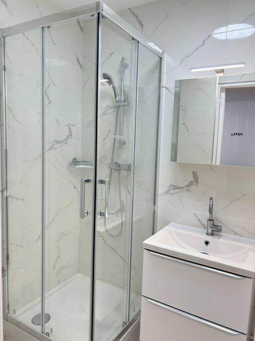Spacious Near Carre De Baudouin Bua Appartement Parijs